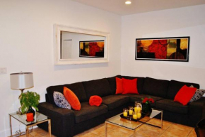 Tranquil 2 bed 1 bath at Beach, Glimpse of the Ocean